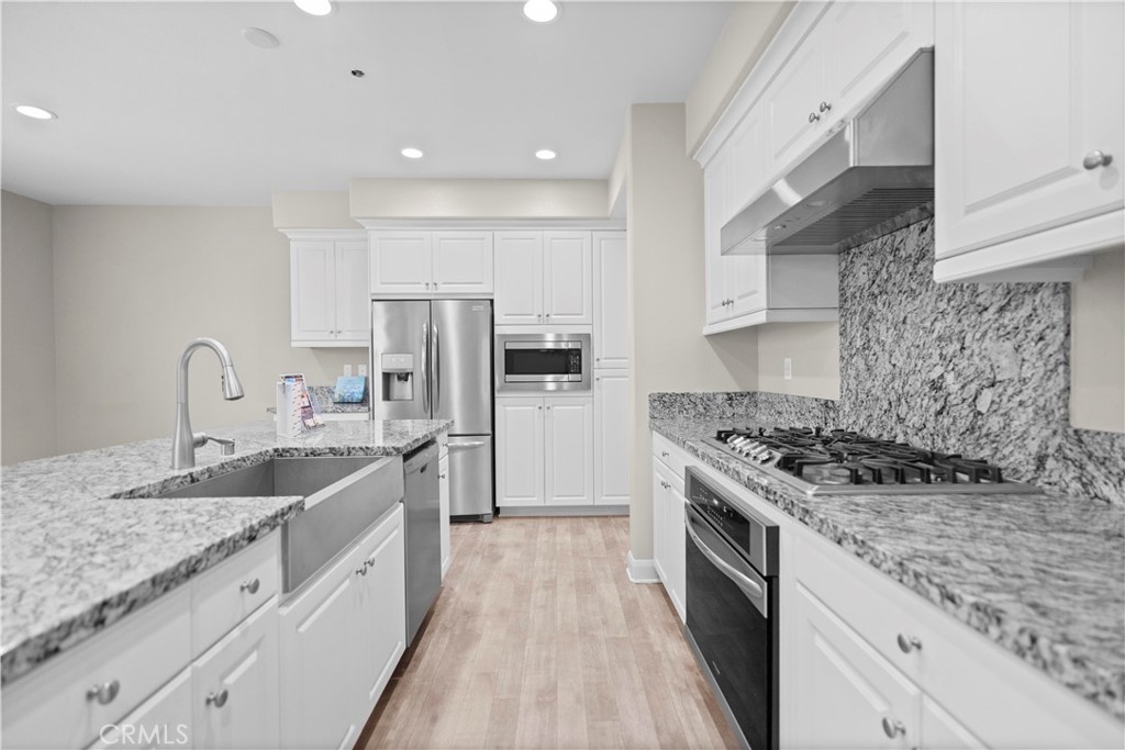 MLS #WS25270586 image #40