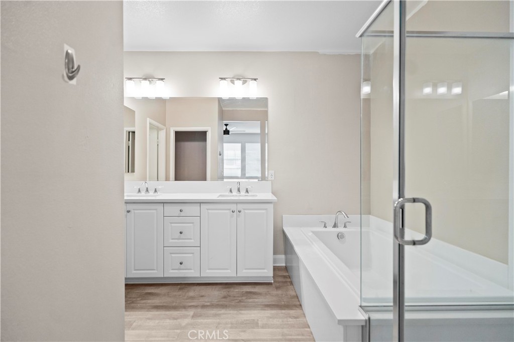 MLS #WS25270586 image #46