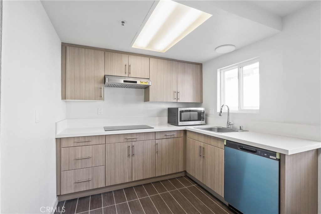 MLS #WS25270734 image #2