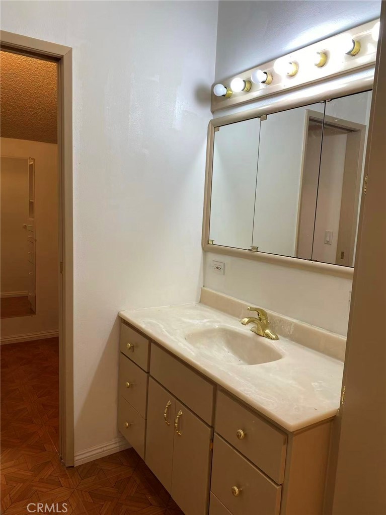 MLS #WS25270798 image #18