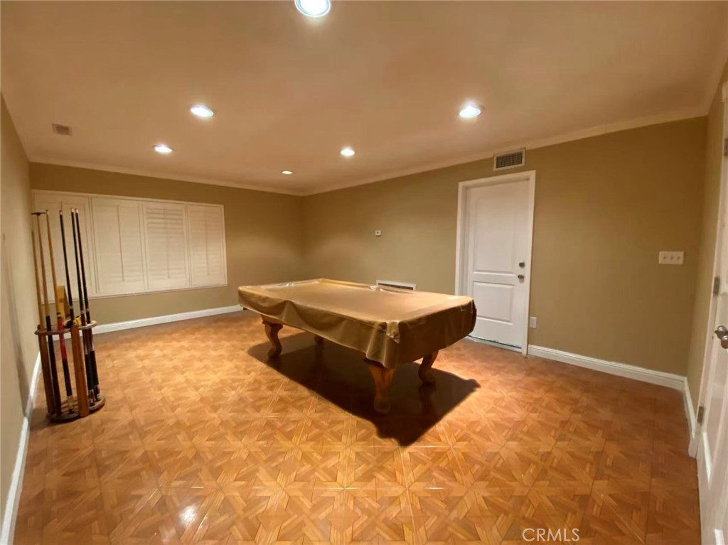 MLS #WS25270798 image #9