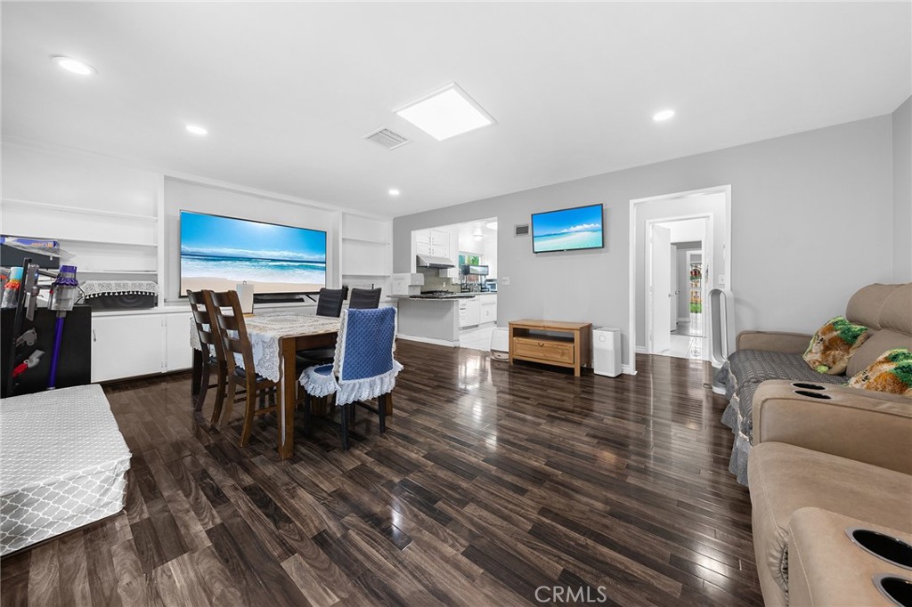 MLS #WS25270863 image #11