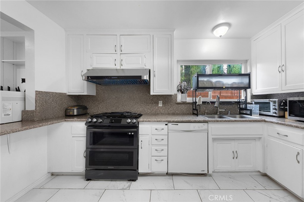 MLS #WS25270863 image #13