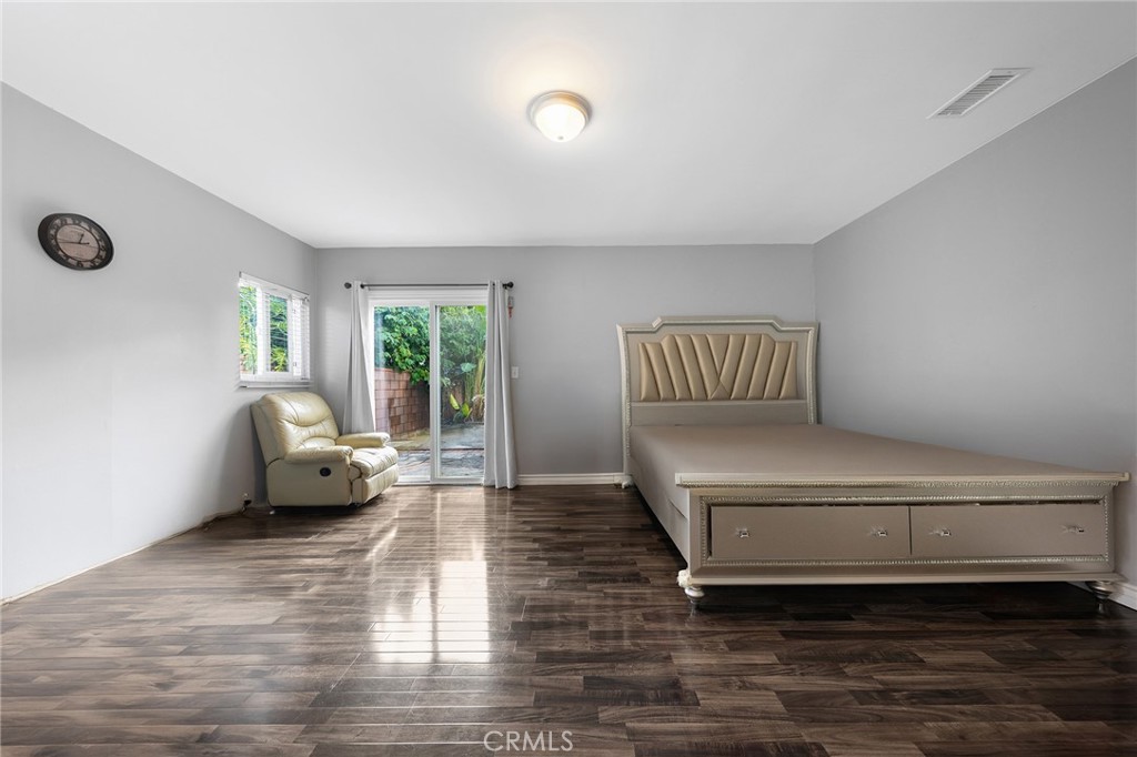 MLS #WS25270863 image #15