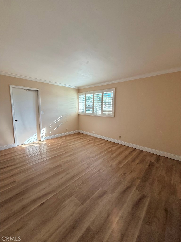 MLS #WS25271072 image #12