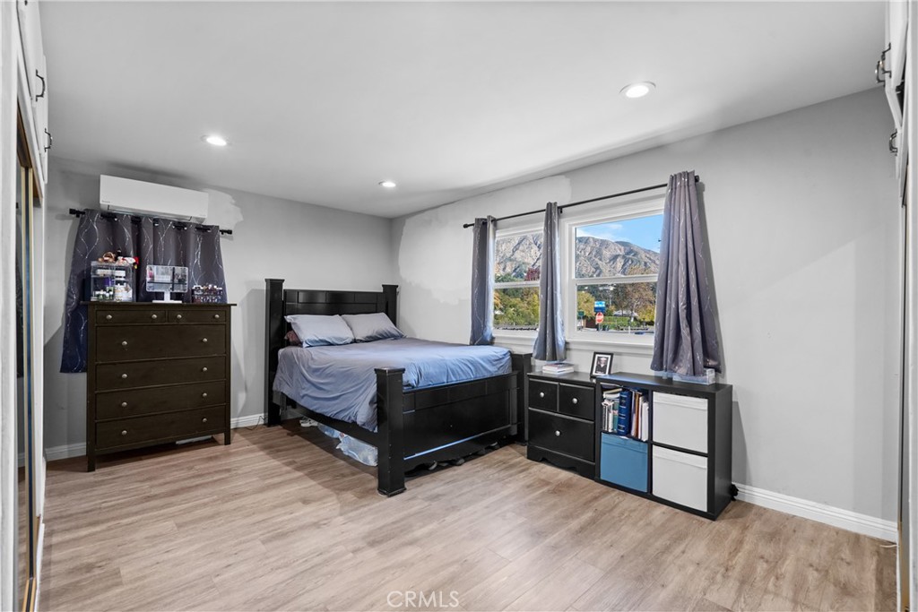 MLS #WS25271097 image #13