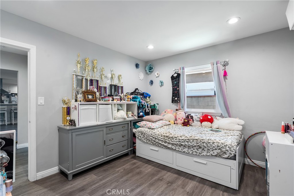 MLS #WS25271097 image #16