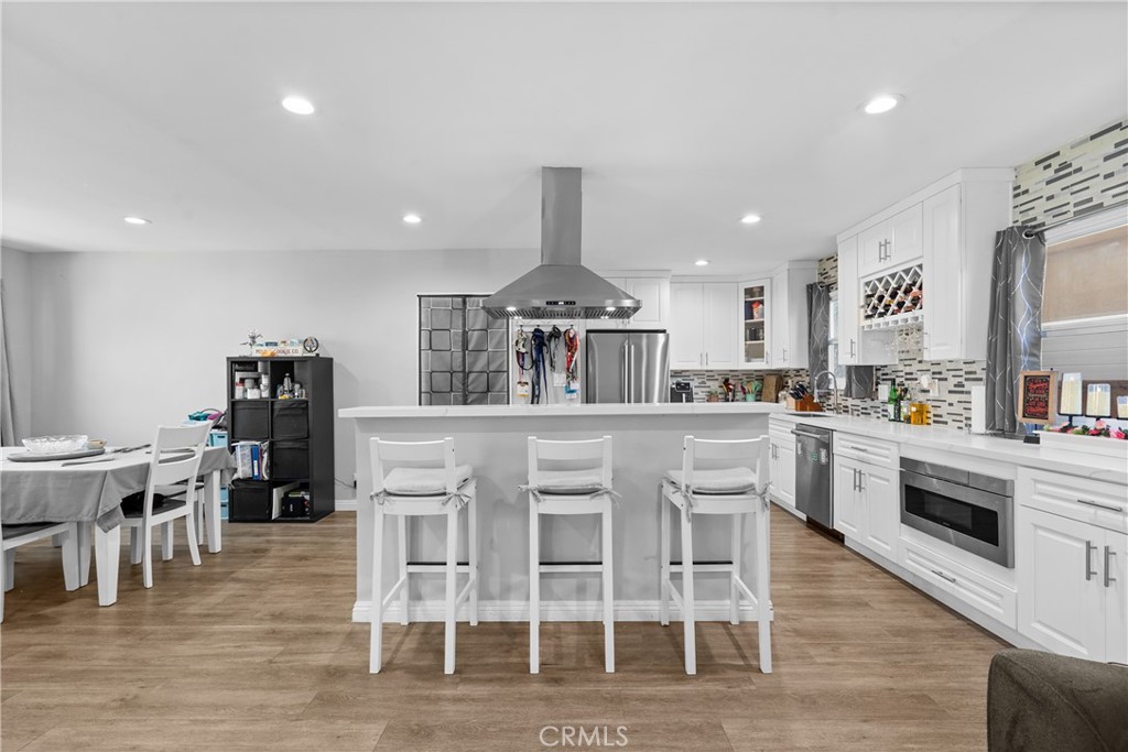 MLS #WS25271097 image #4