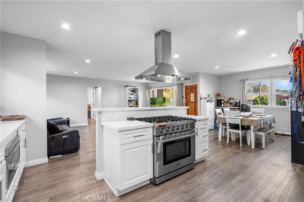 MLS #WS25271097 image #7