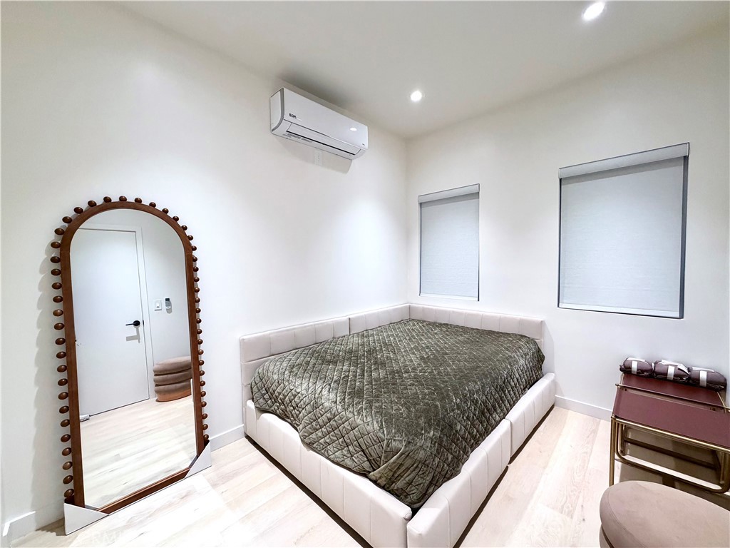 MLS #WS25271140 image #7