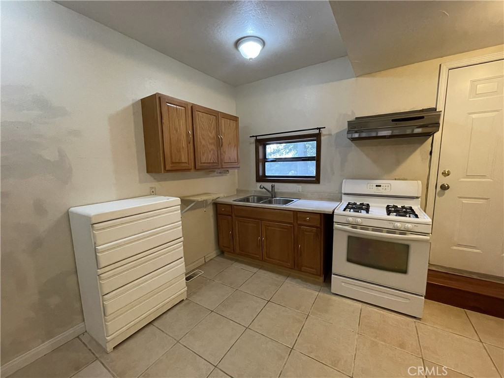 MLS #WS25271196 image #5