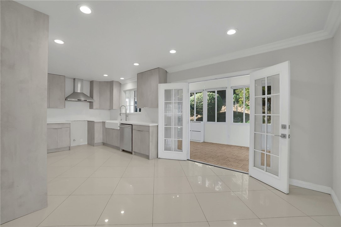 MLS #WS25271307 image #10