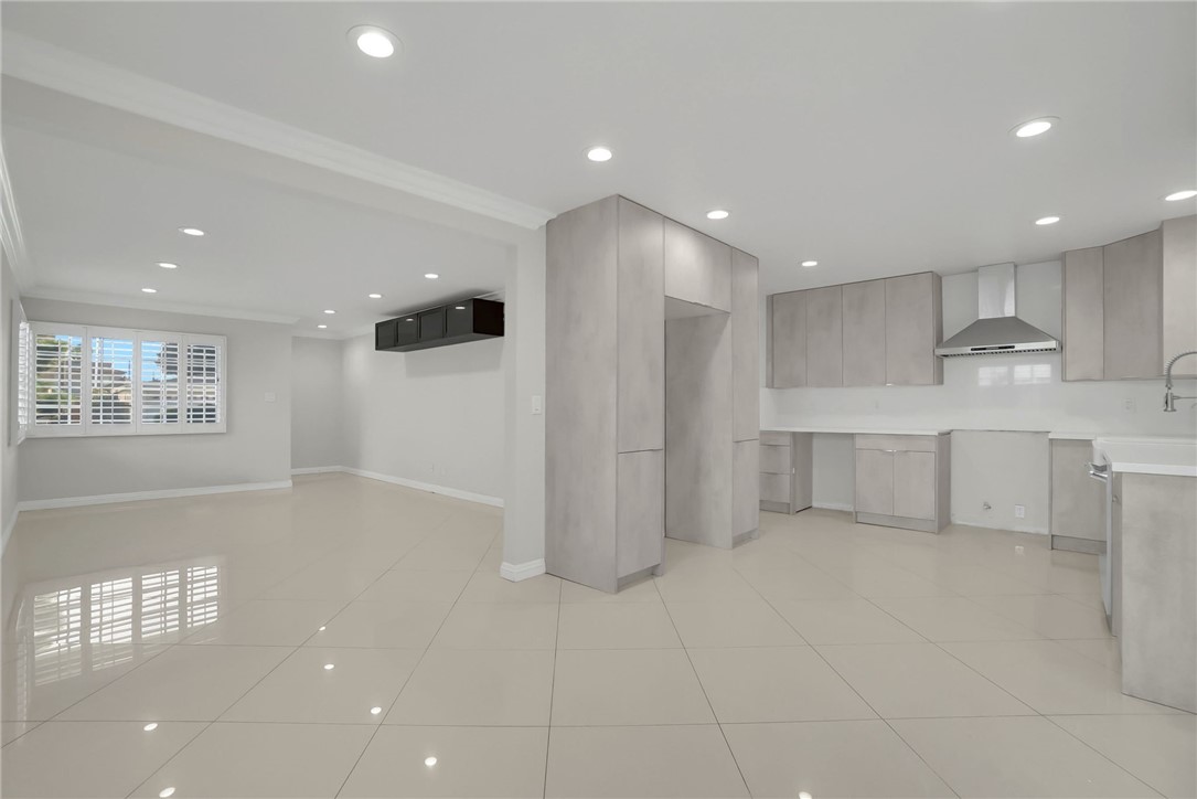 MLS #WS25271307 image #11