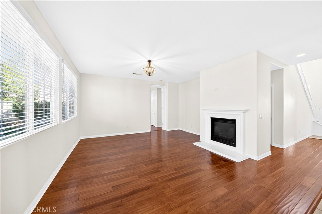 MLS #WS25271519 image #15