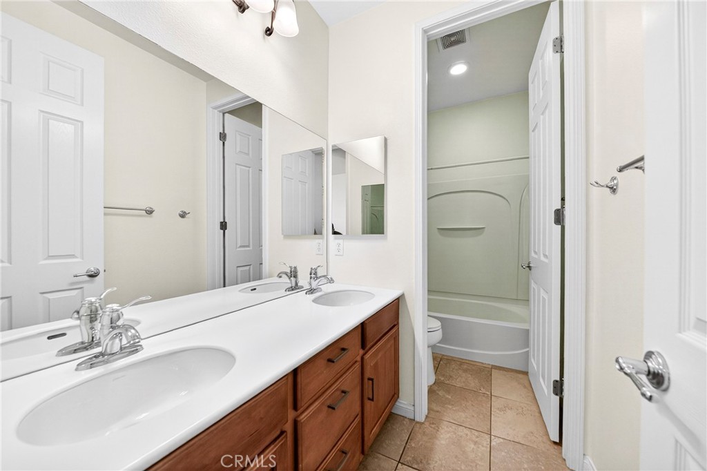 MLS #WS25271519 image #43