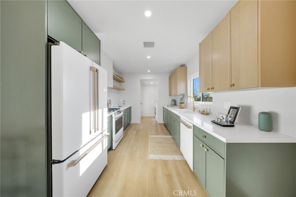 MLS #WS25271522 image #14