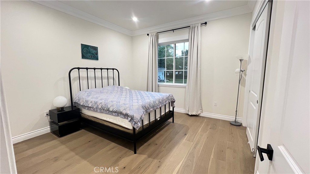 MLS #WS25271735 image #14