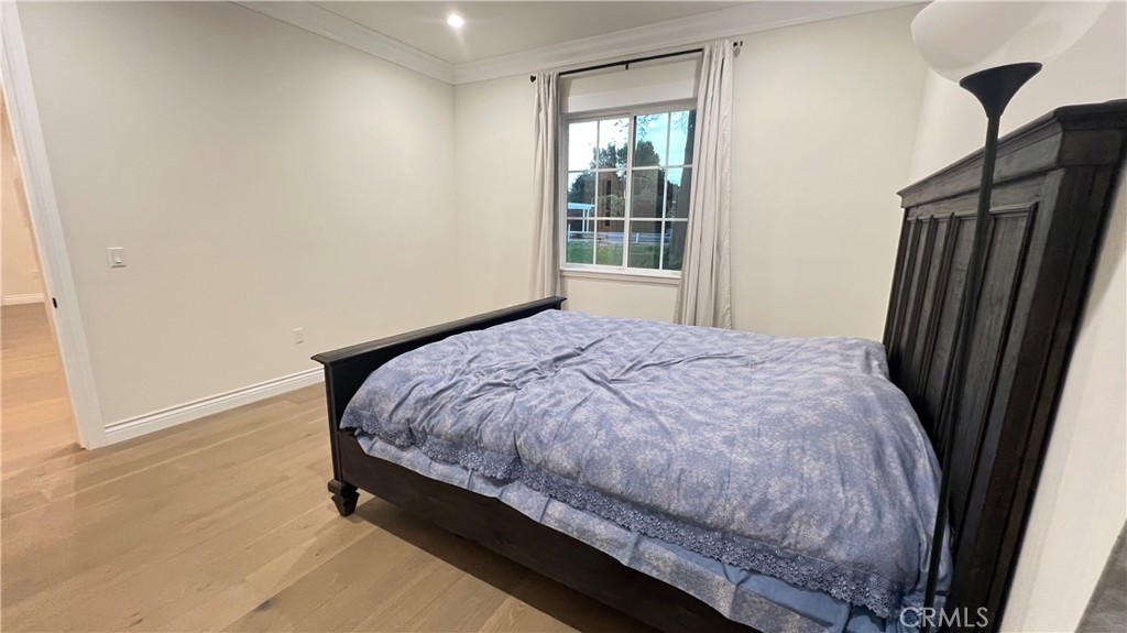 MLS #WS25271735 image #9