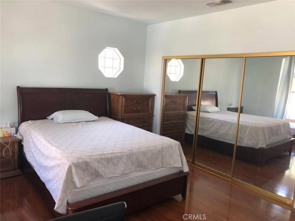 MLS #WS25271854 image #7