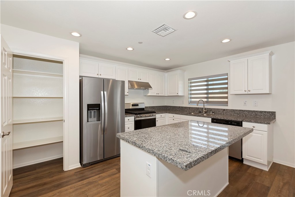 MLS #WS25271861 image #16