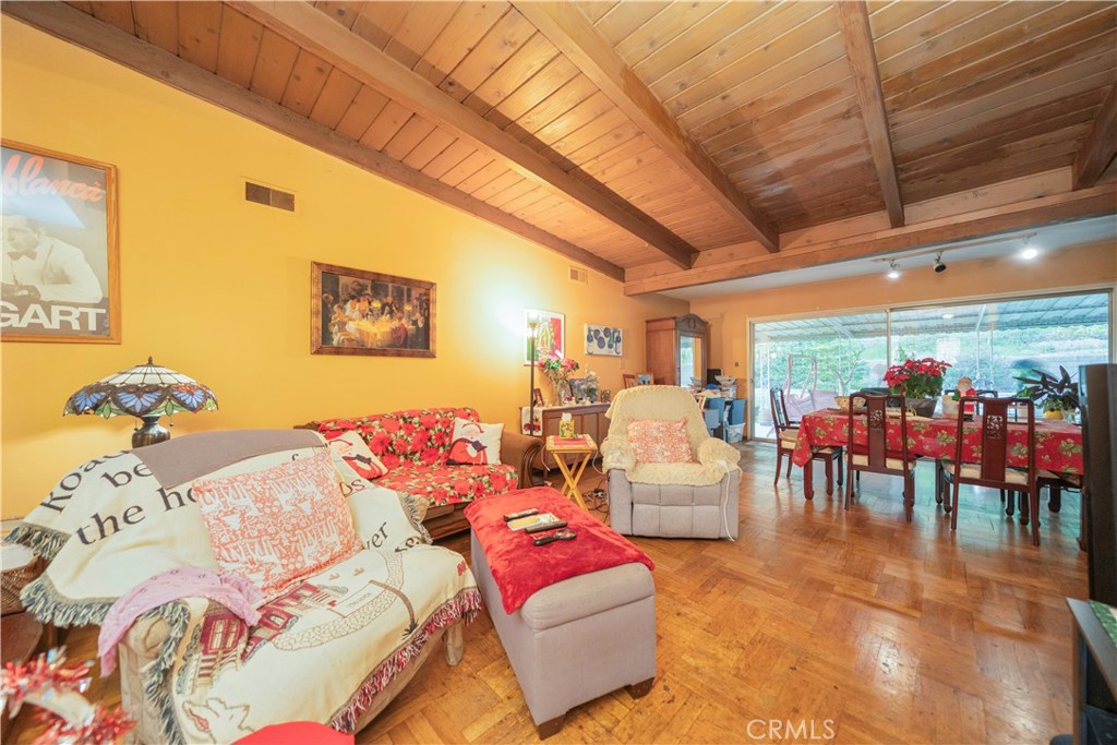 MLS #WS25271909 image #2