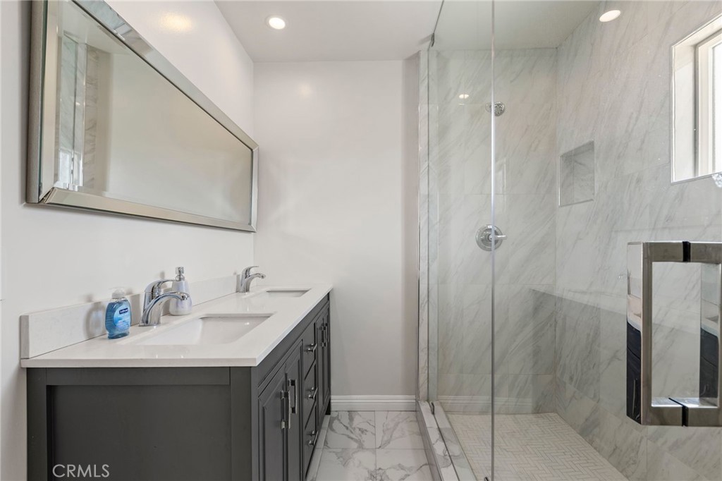 MLS #WS25272057 image #14