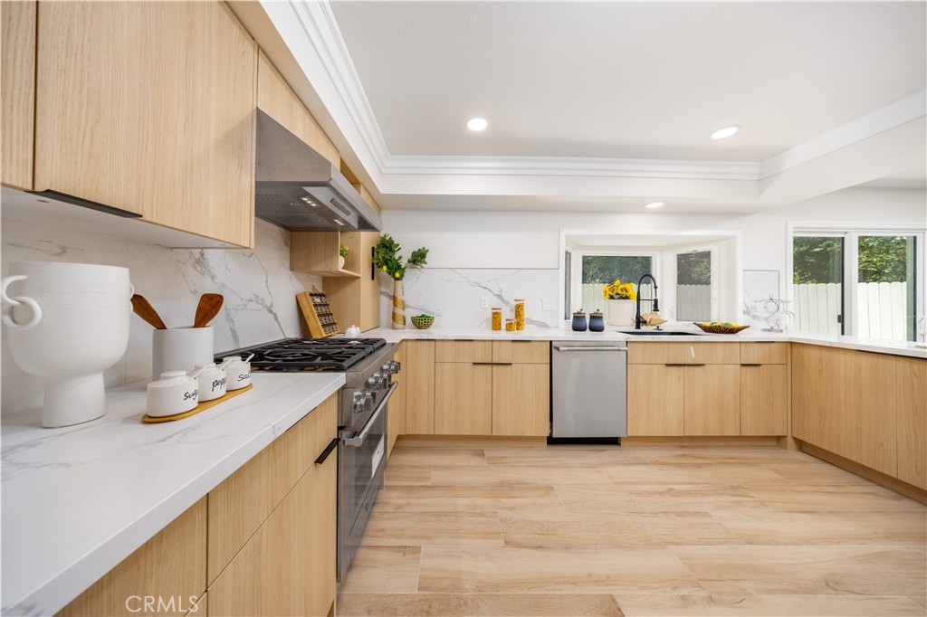 MLS #WS25272064 image #17