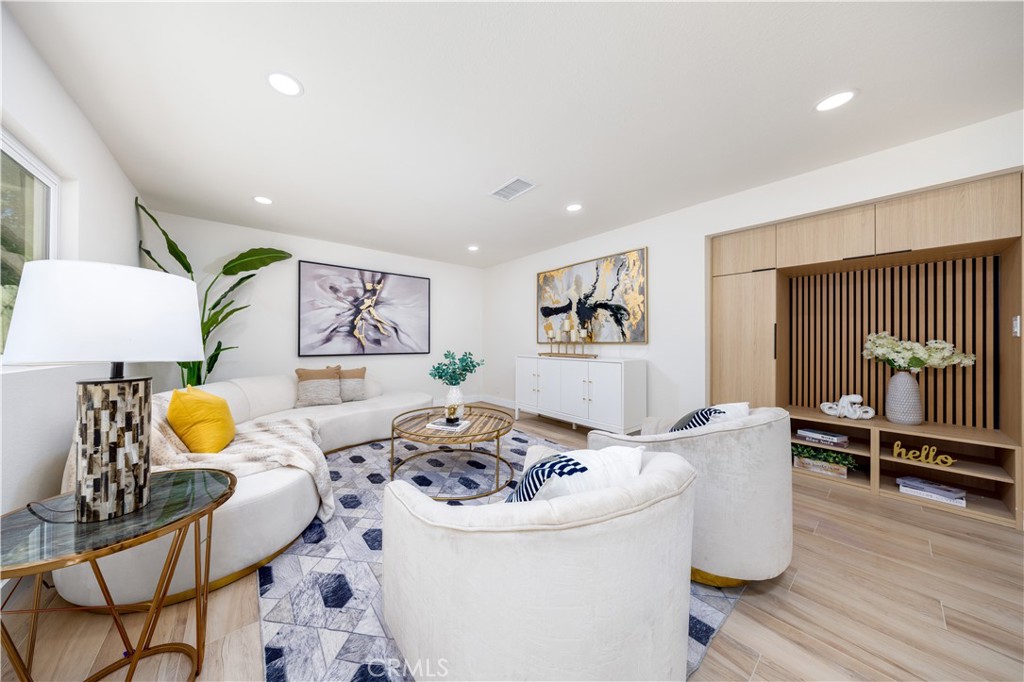 MLS #WS25272064 image #22