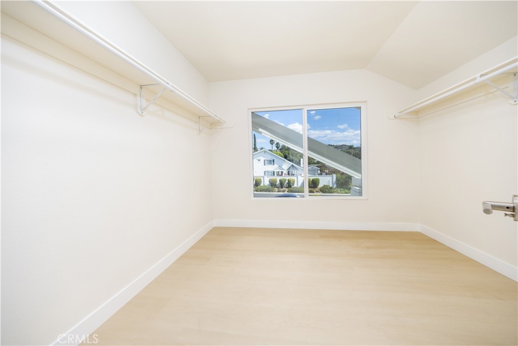 MLS #WS25272064 image #41