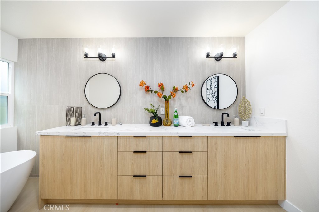 MLS #WS25272064 image #43