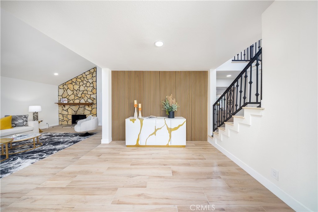 MLS #WS25272064 image #5