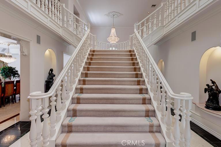 MLS #WS25272095 image #24