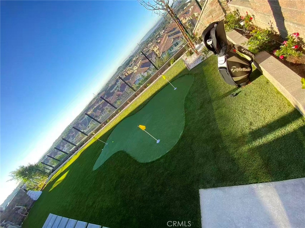 MLS #WS25272102 image #12