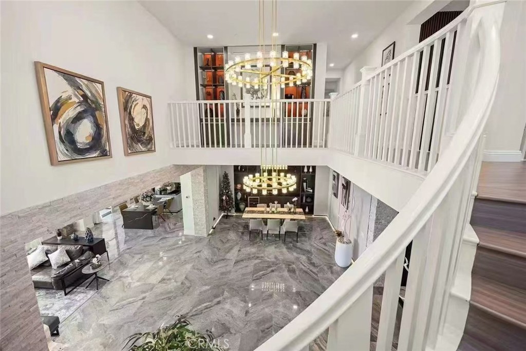 MLS #WS25272102 image #3