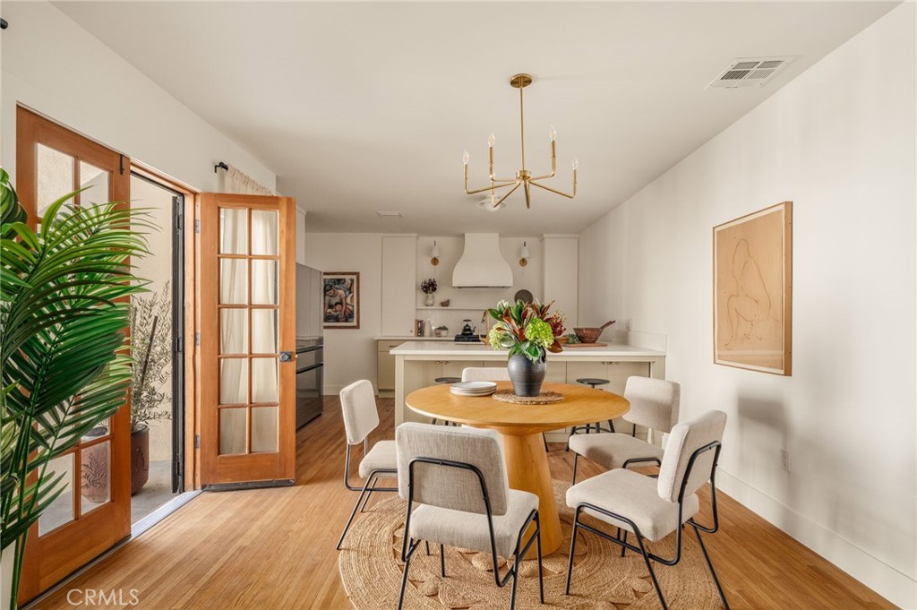 MLS #WS25272208 image #12