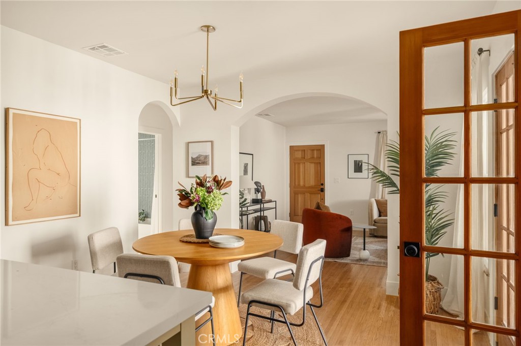 MLS #WS25272208 image #13