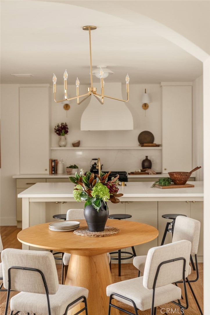 MLS #WS25272208 image #8