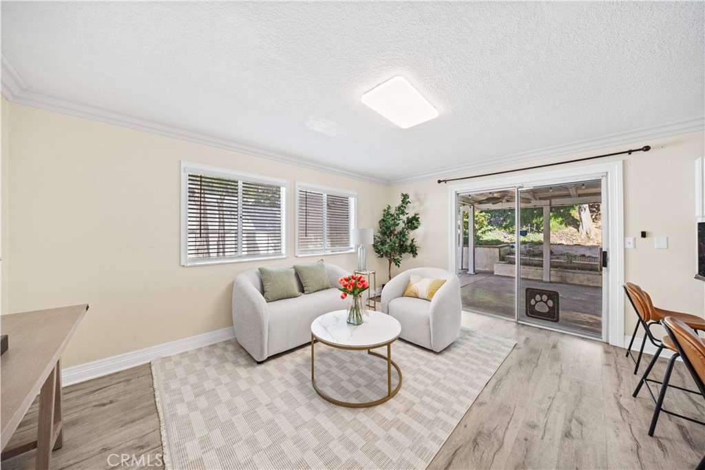 MLS #WS25272228 image #14