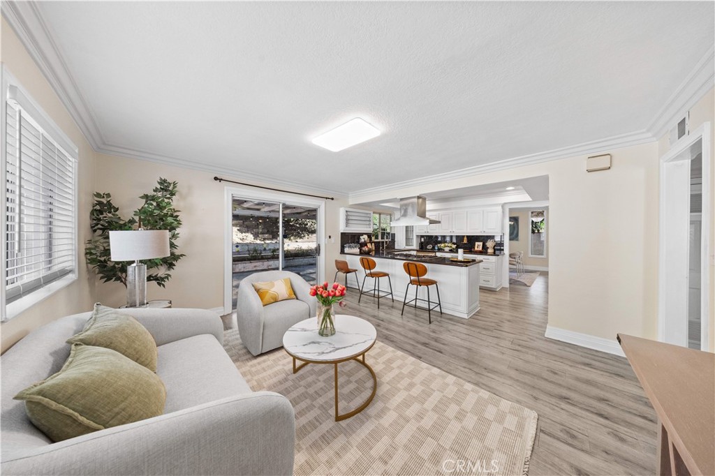 MLS #WS25272228 image #15