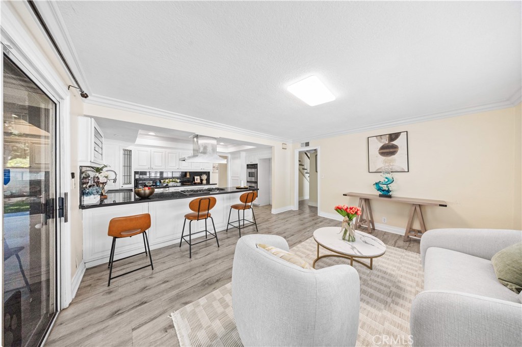 MLS #WS25272228 image #16