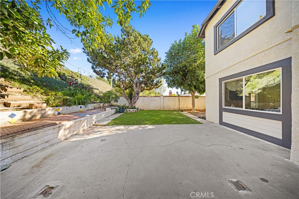 MLS #WS25272228 image #25