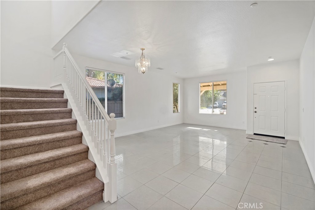 MLS #WS25272233 image #3