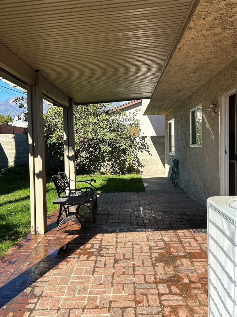 MLS #WS25272291 image #10