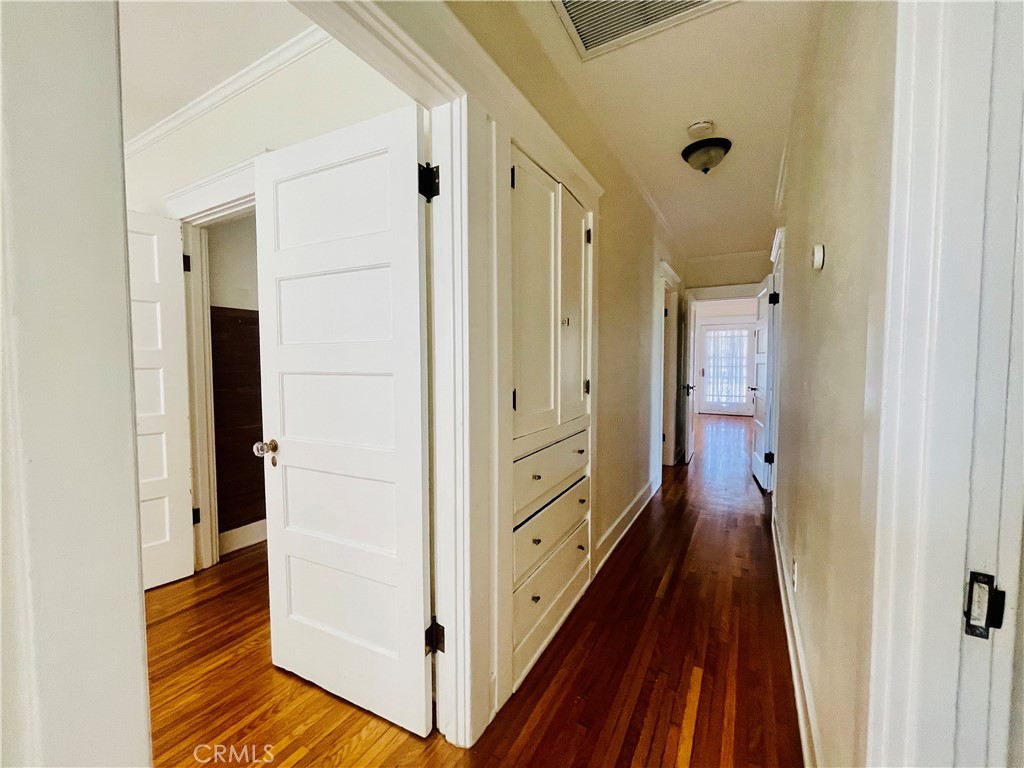 MLS #WS25272297 image #11