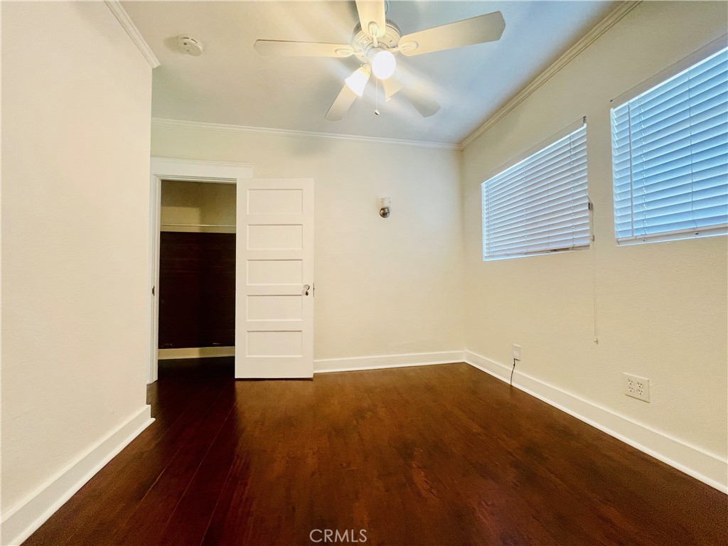 MLS #WS25272297 image #8