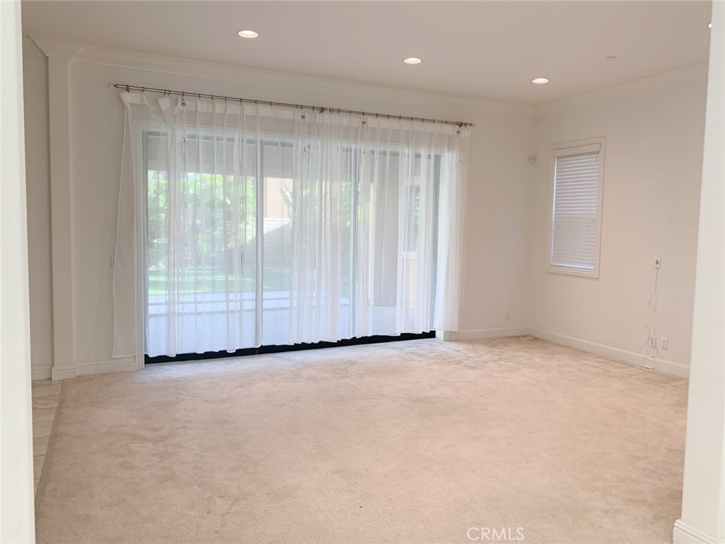 MLS #WS25272323 image #12