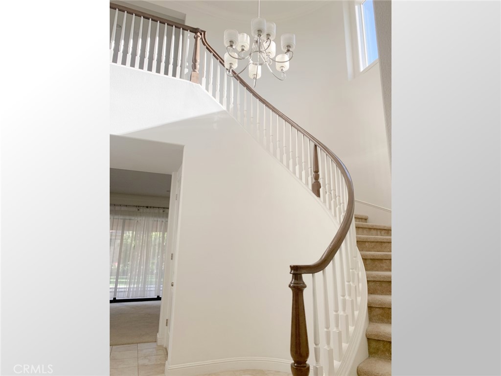 MLS #WS25272323 image #2