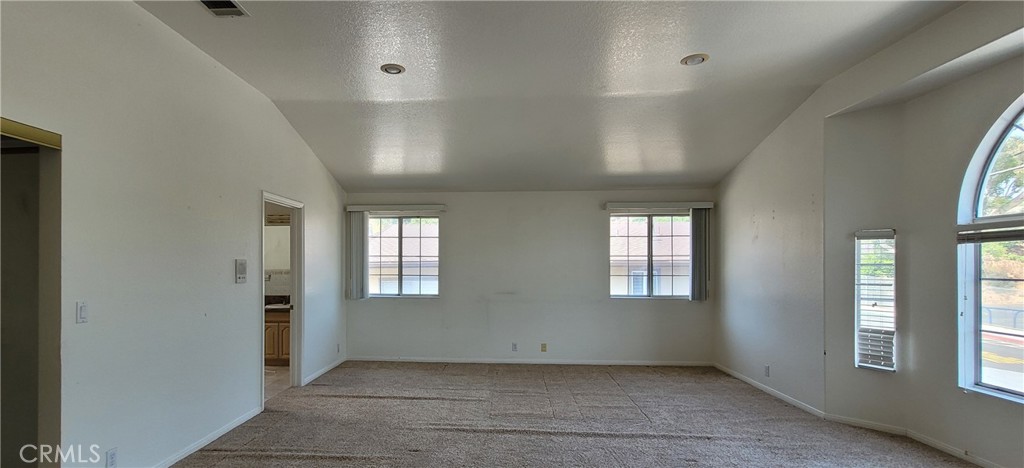 MLS #WS25272328 image #16