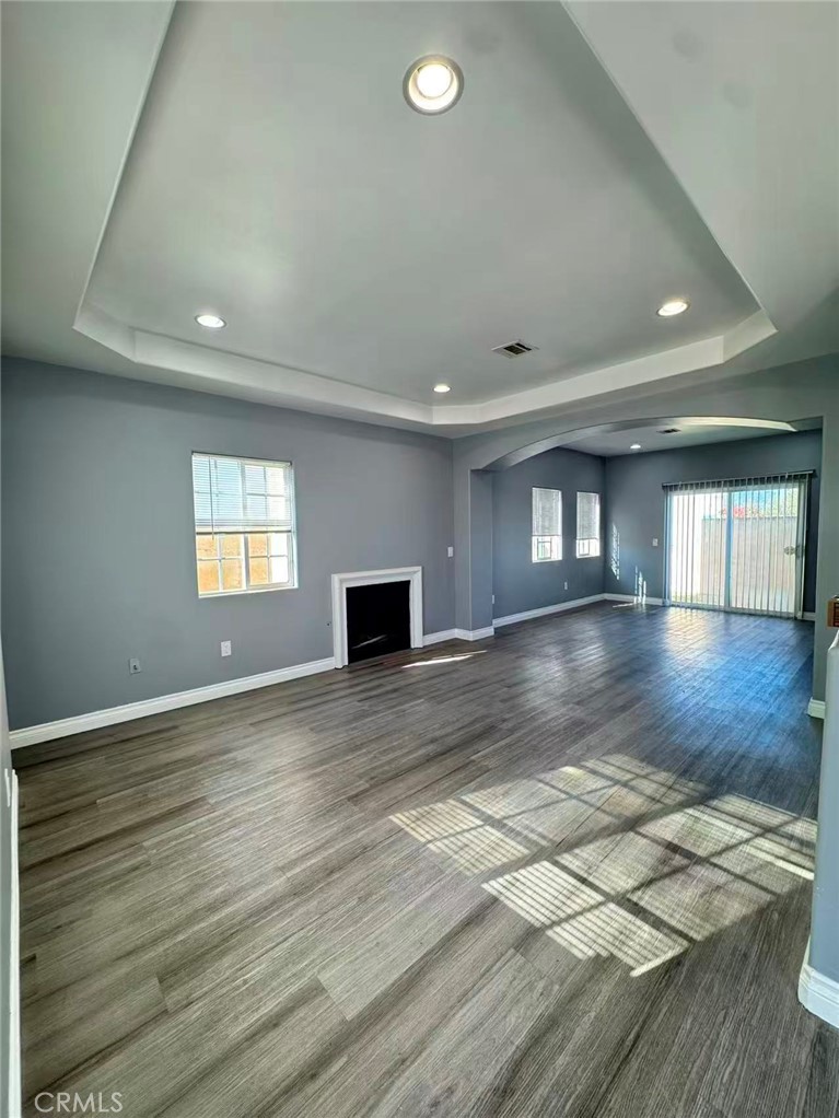 MLS #WS25272554 image #1