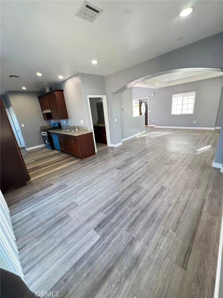 MLS #WS25272554 image #3